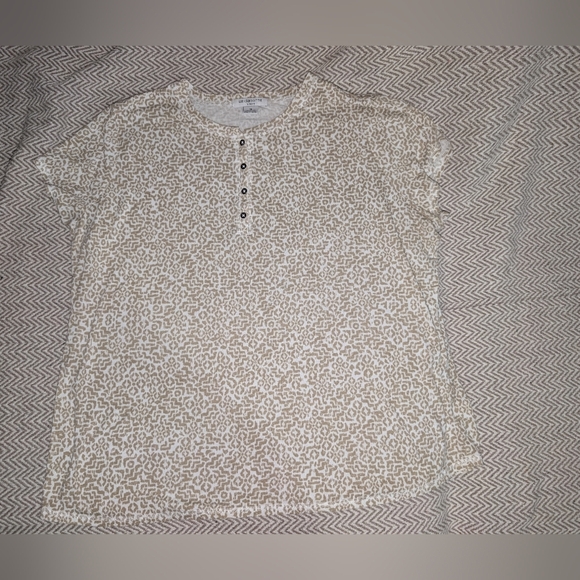 Liz Claiborne Beige Print Blouse - Picture 2 of 5